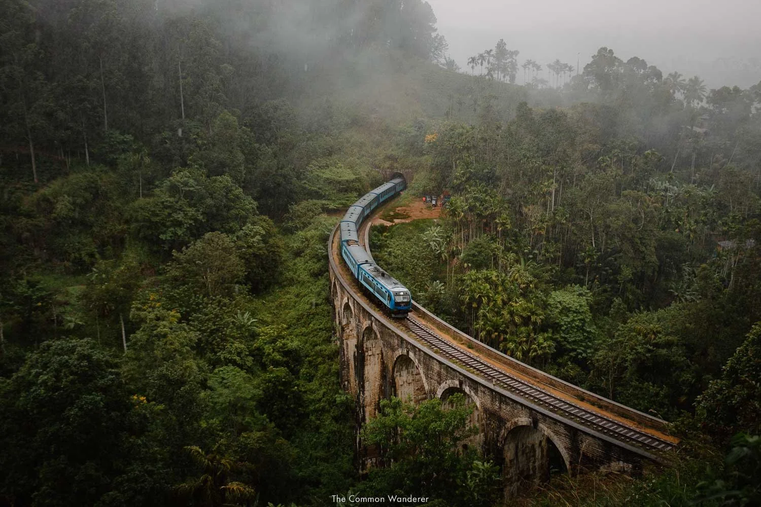 Ceyloniq Travels